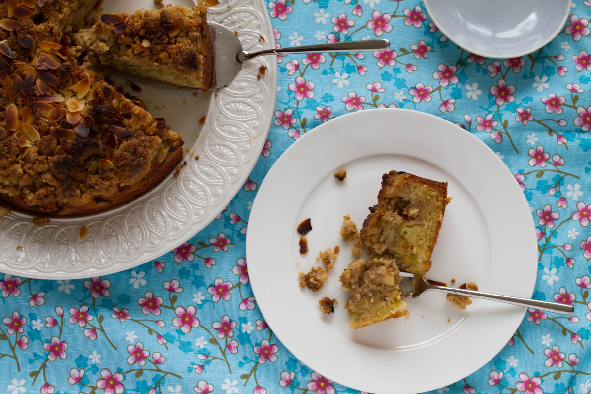 Rhubarb-Apple Cake