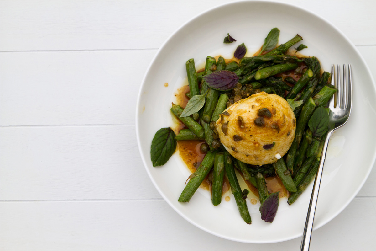 Asparagus Salad with Mozarella