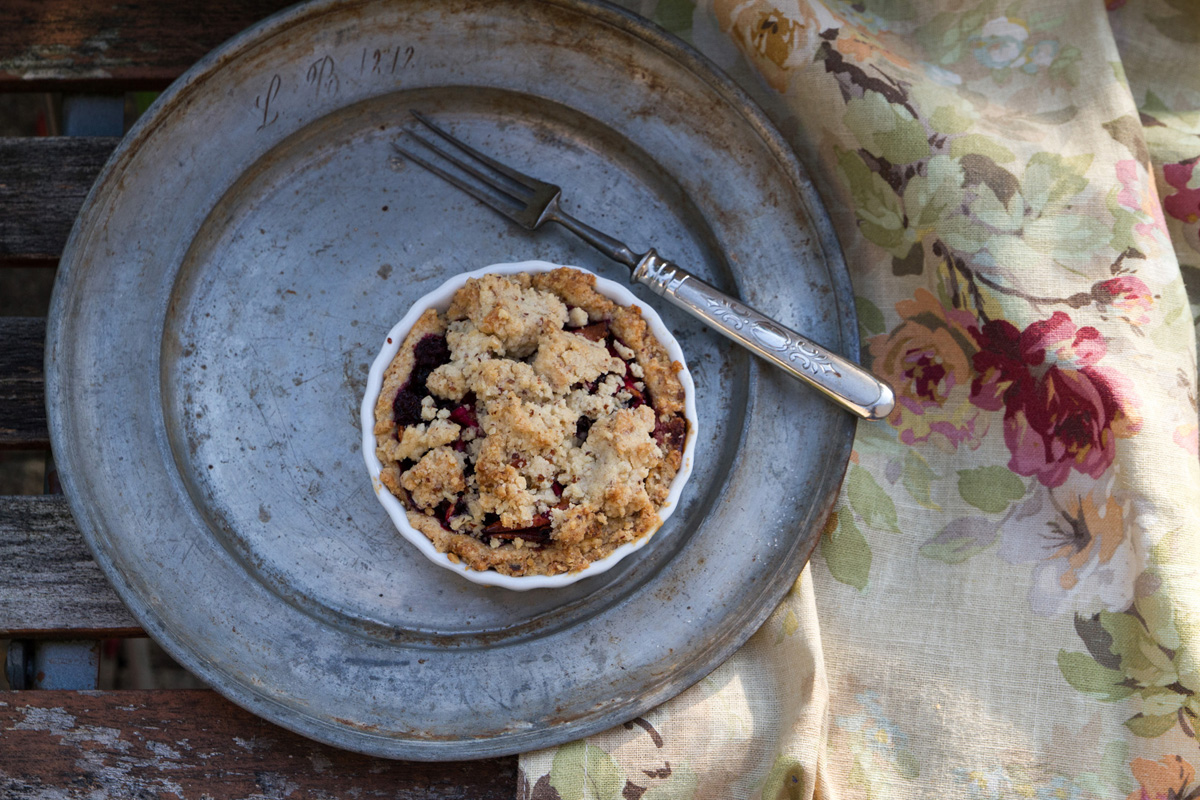 Blackberry Crumb Cake